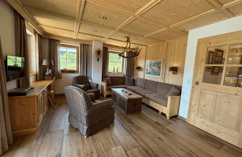 Chalet edelweisseck unten high 25