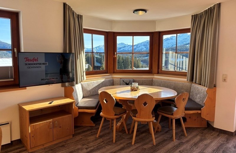 Wohnzimmer 6 online 693d7022e54a3